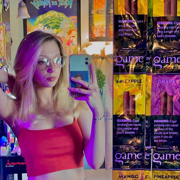 Meet your Posher, Haley - Picture 1 of 1